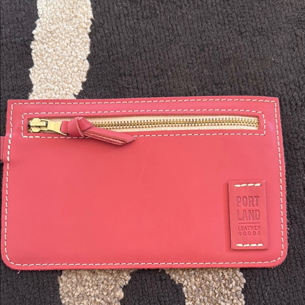 Portland Leather Pink Key Card Holder